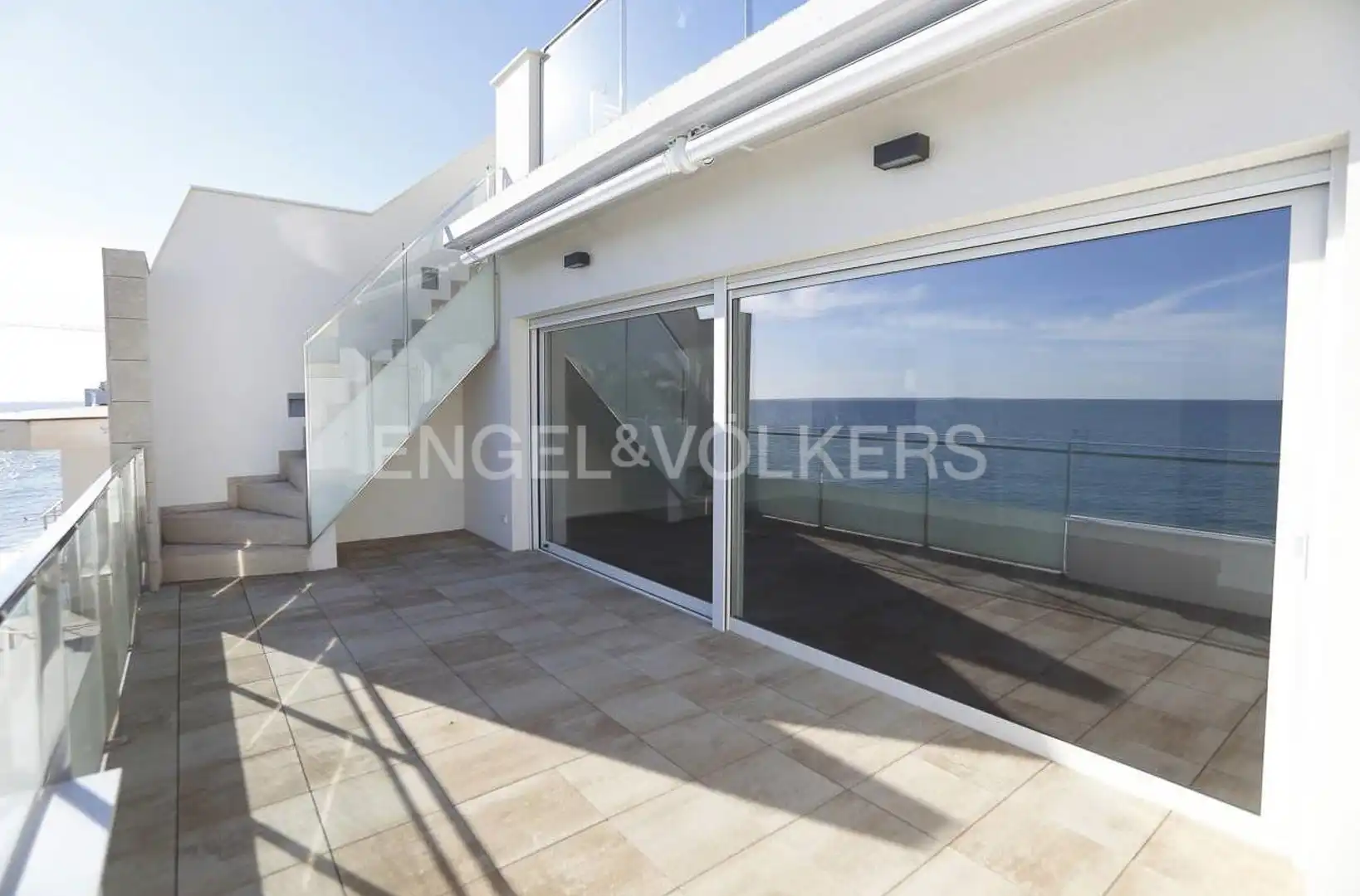 Terrace of Duplexes for sale in Sitges  with Air Conditioner, Heating and Parquet flooring