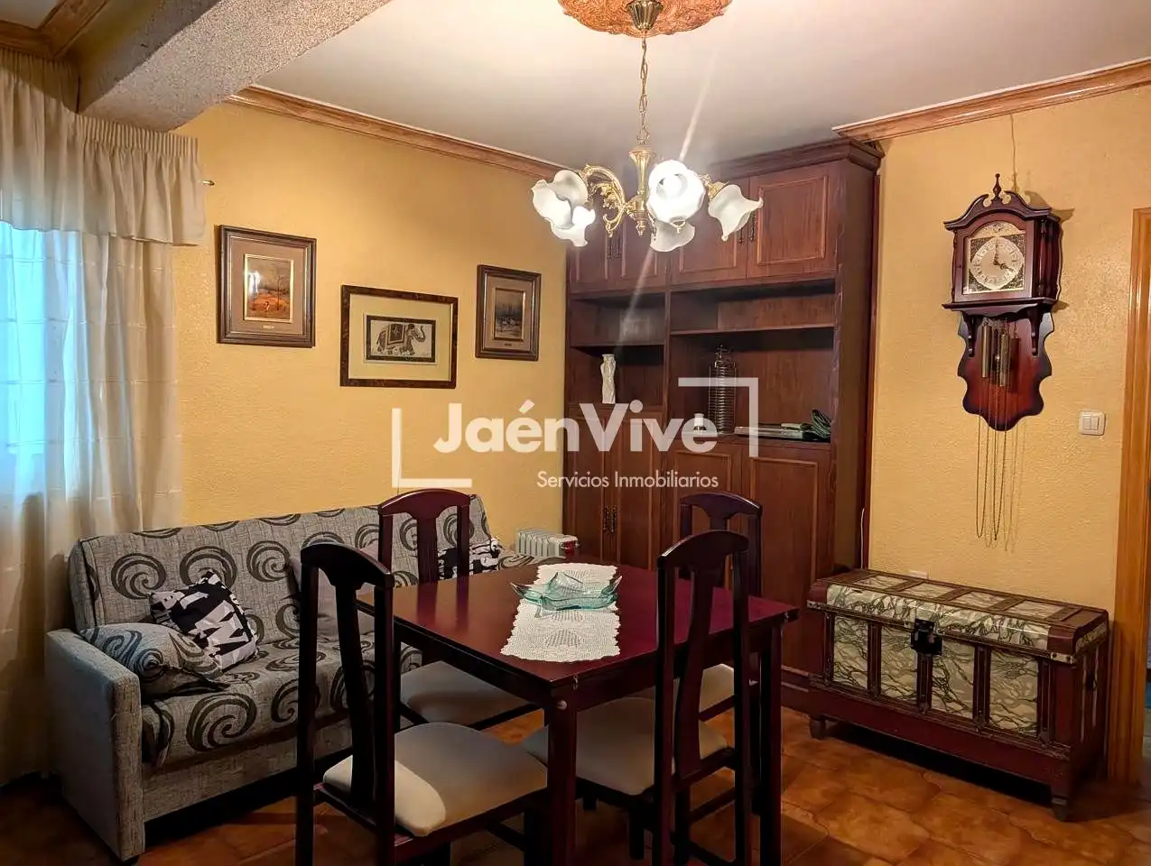 Sala de estar de Planta baja en venta en Jaén con Aire acondicionado y Amueblado