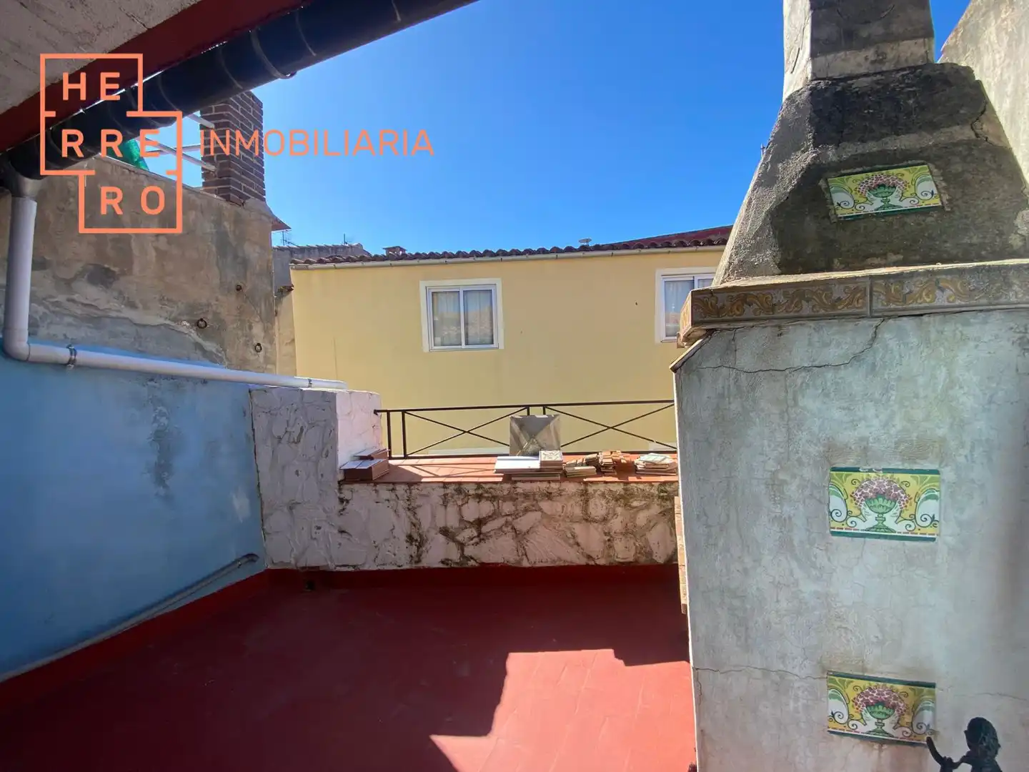 Vista exterior de Casa o xalet en venda en Albocàsser amb Terrassa i Balcó