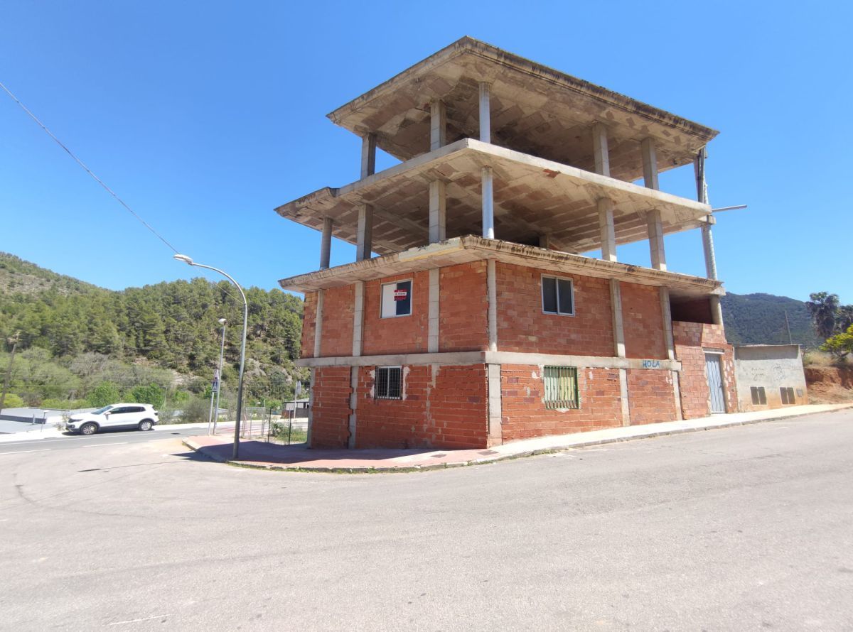 Exterior view of Building for sale in Eslida