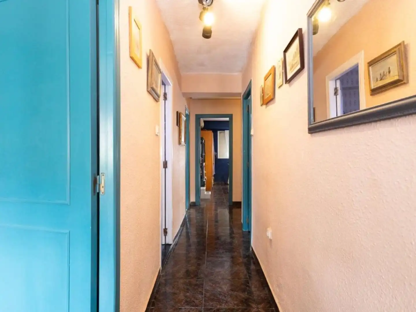 Piso en venta en Mislata con Balcón