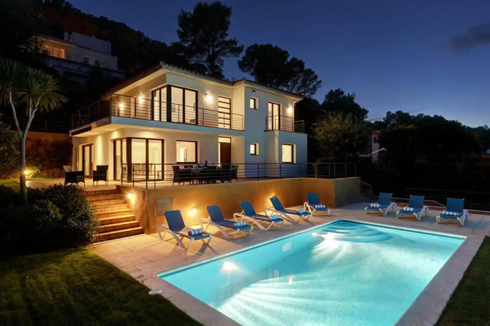 Detached house with pool for sale in Josep Clarà, imagen 5