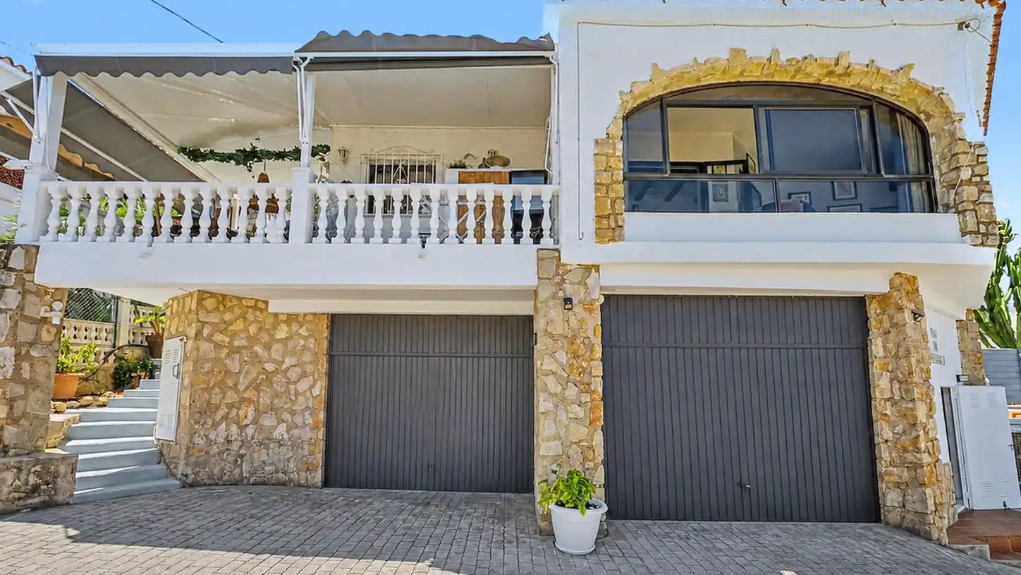 Exterior view of Houses for sale in Dénia  with Air Conditioner, Heating and Private garden