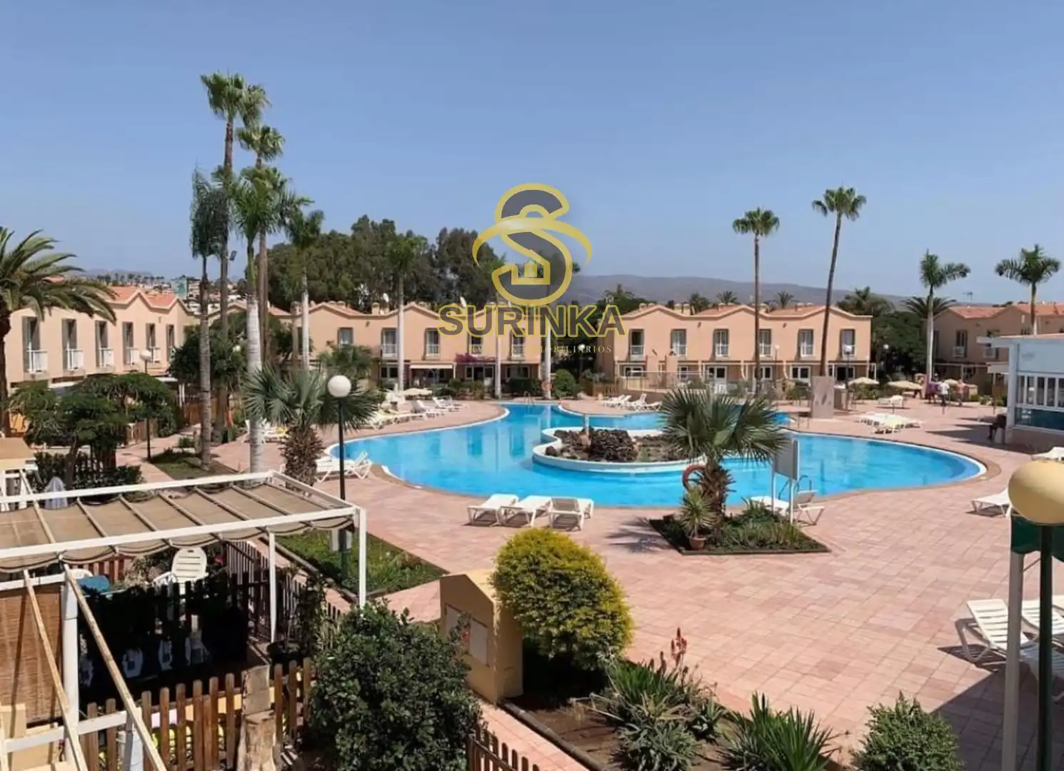 Vista exterior de Dúplex de lloguer en San Bartolomé de Tirajana amb Aire condicionat, Terrassa i Piscina