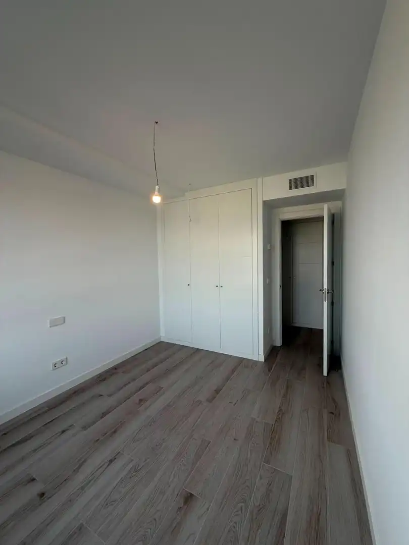 Bedroom of Flat for rent in Madrid  with Heating, Terrace and Storage room