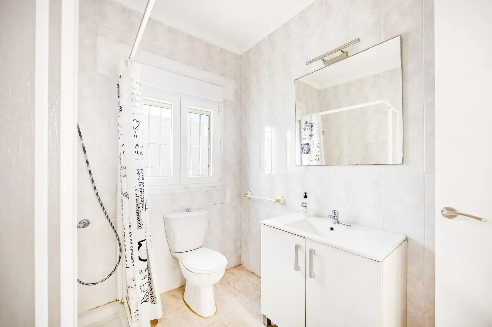 Bathroom of Detached homes for sale in Chiclana de la Frontera  with Air Conditioner and Terrace