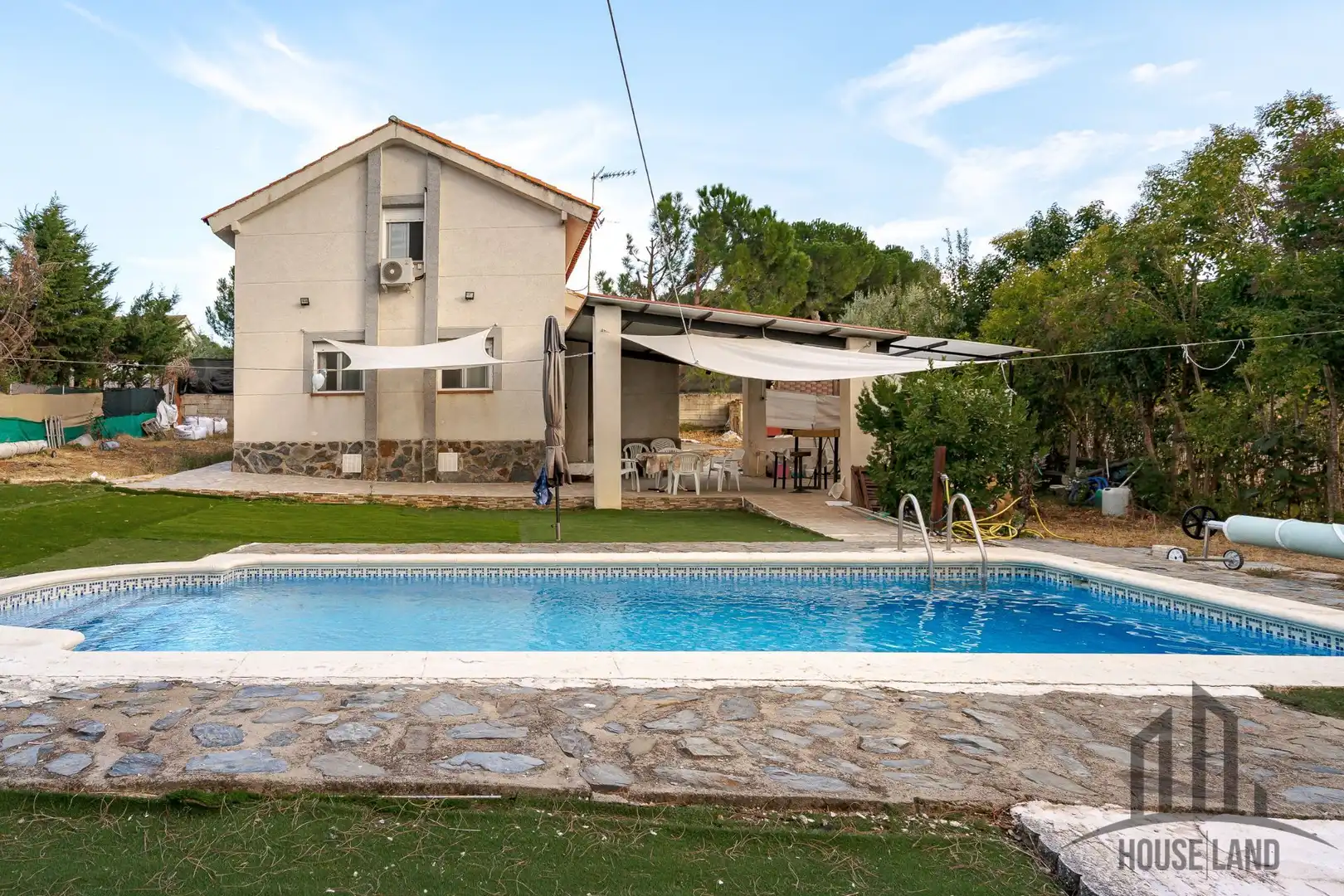 Schwimmbecken von Haus oder Chalet zum Verkauf in Uceda mit Privatgarten und Schwimmbad
