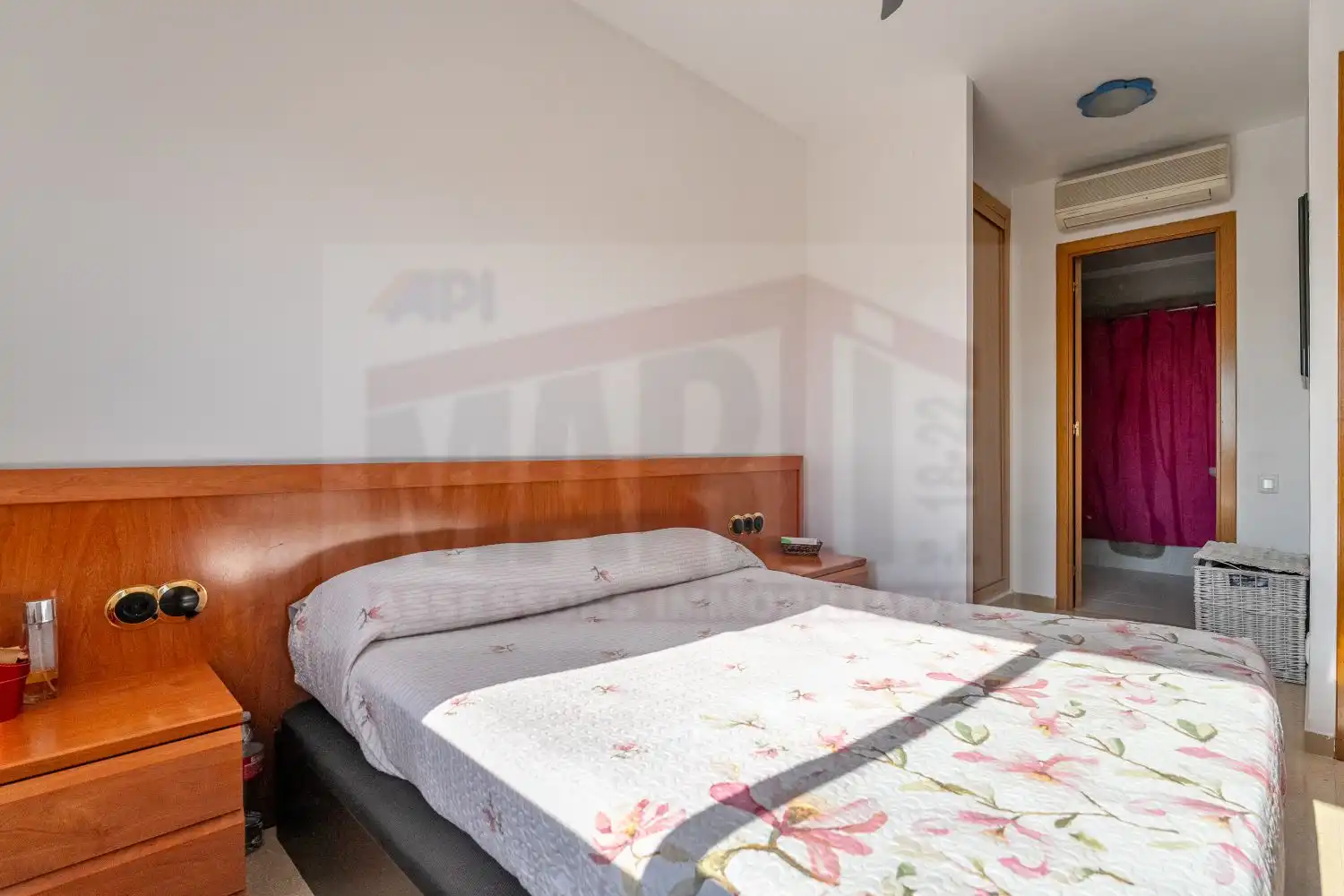 Habitación de Casa adosada en venta en Constantí con Aire acondicionado, Calefacción y Jardín privado