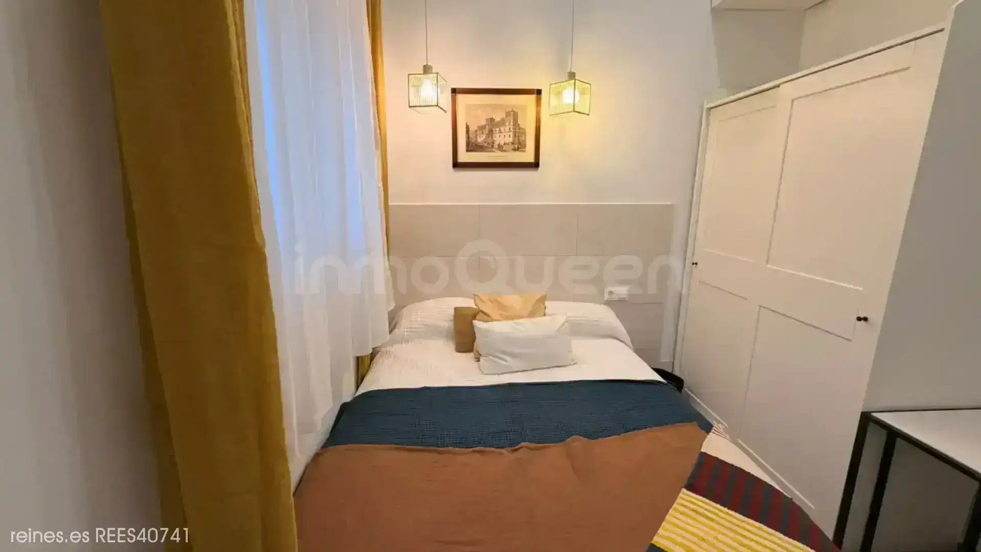 Dormitori de Apartament de lloguer en Madrid amb Calefacció i Moblat
