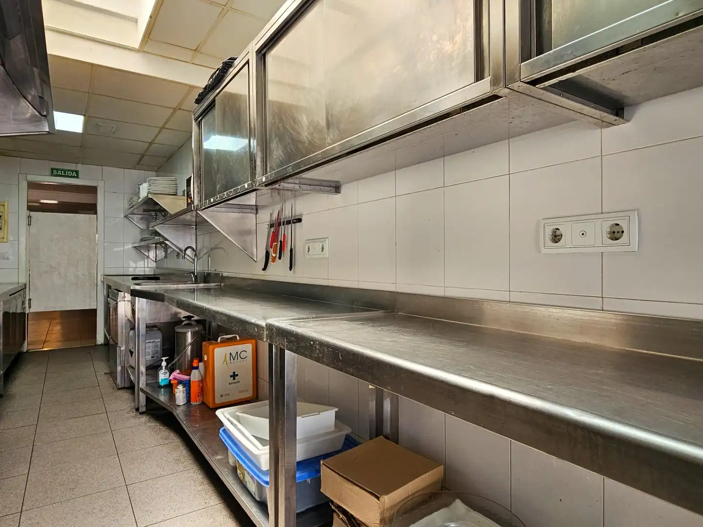 Cocina de Local en venta en Ròtova con Aire acondicionado y Amueblado