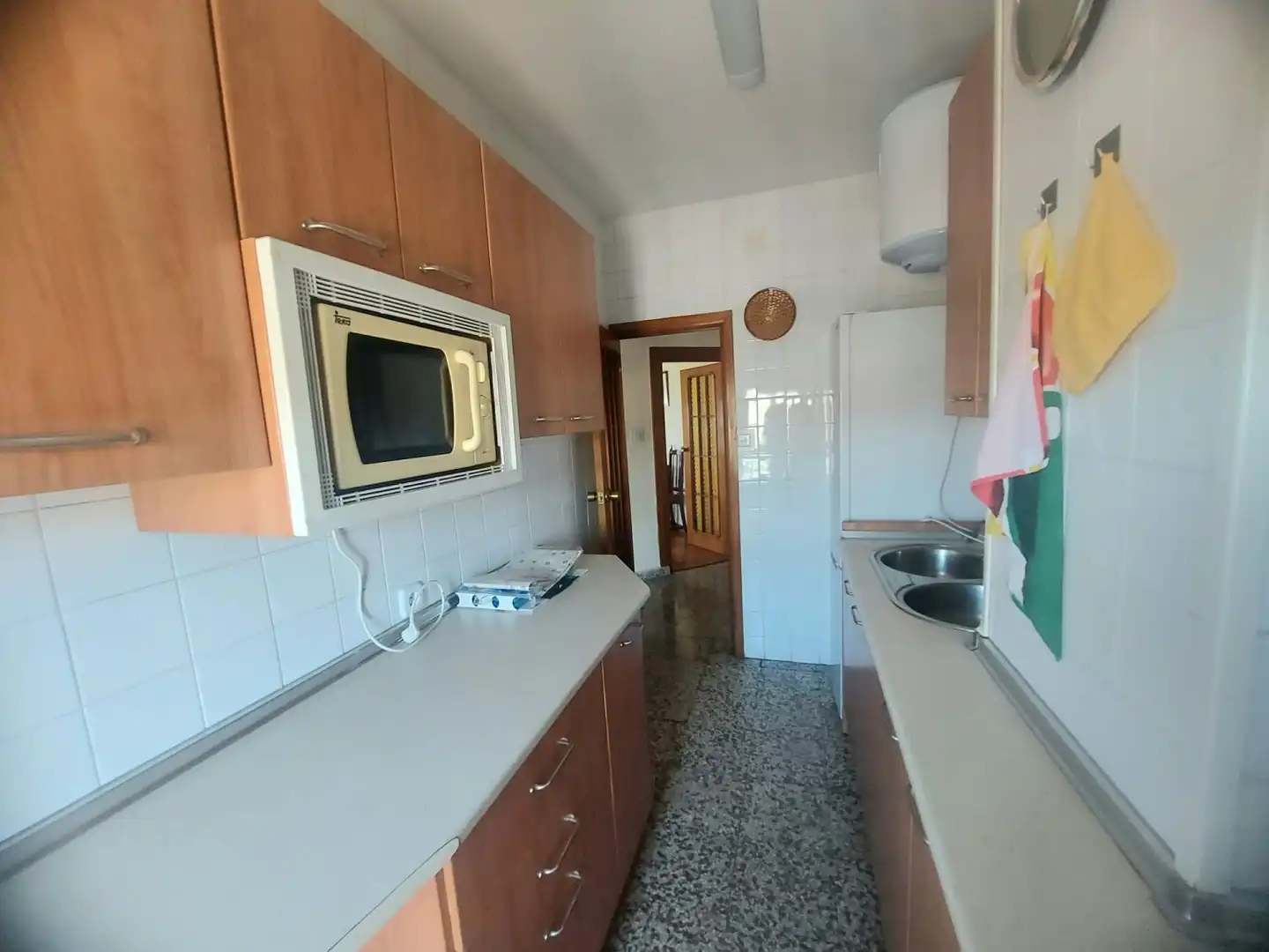 Cuina de Pis de lloguer en Jaén amb Moblat i Balcó