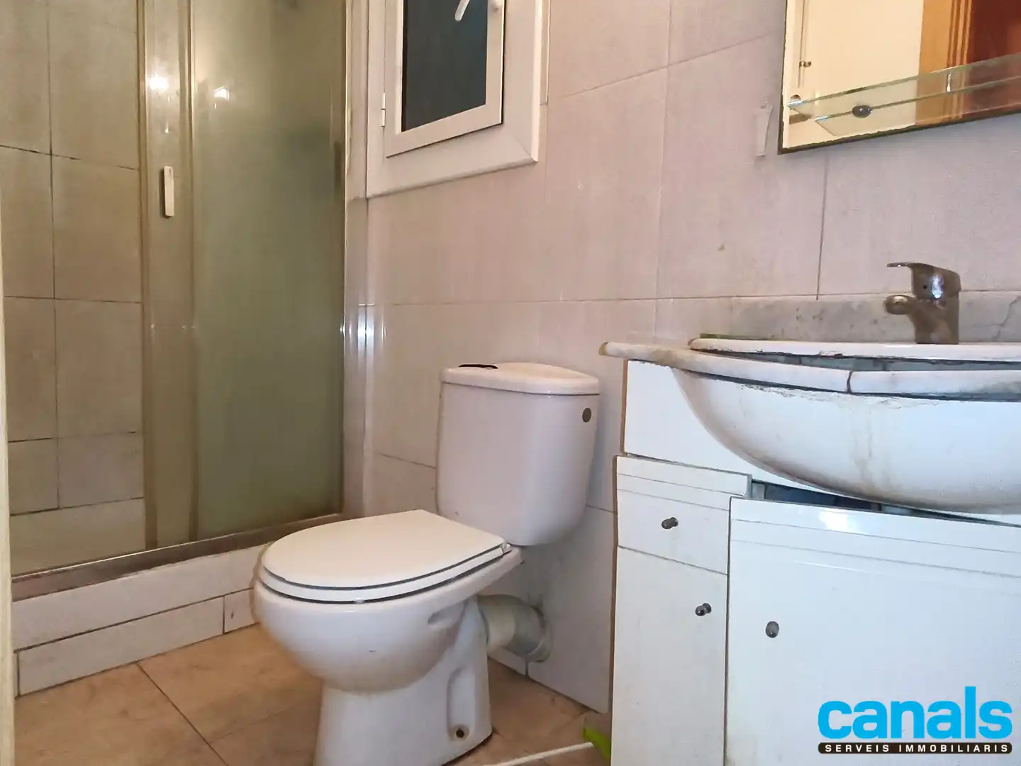 Baño de Piso en venta en Cerdanyola del Vallès con Aire acondicionado, Parquet y Horno