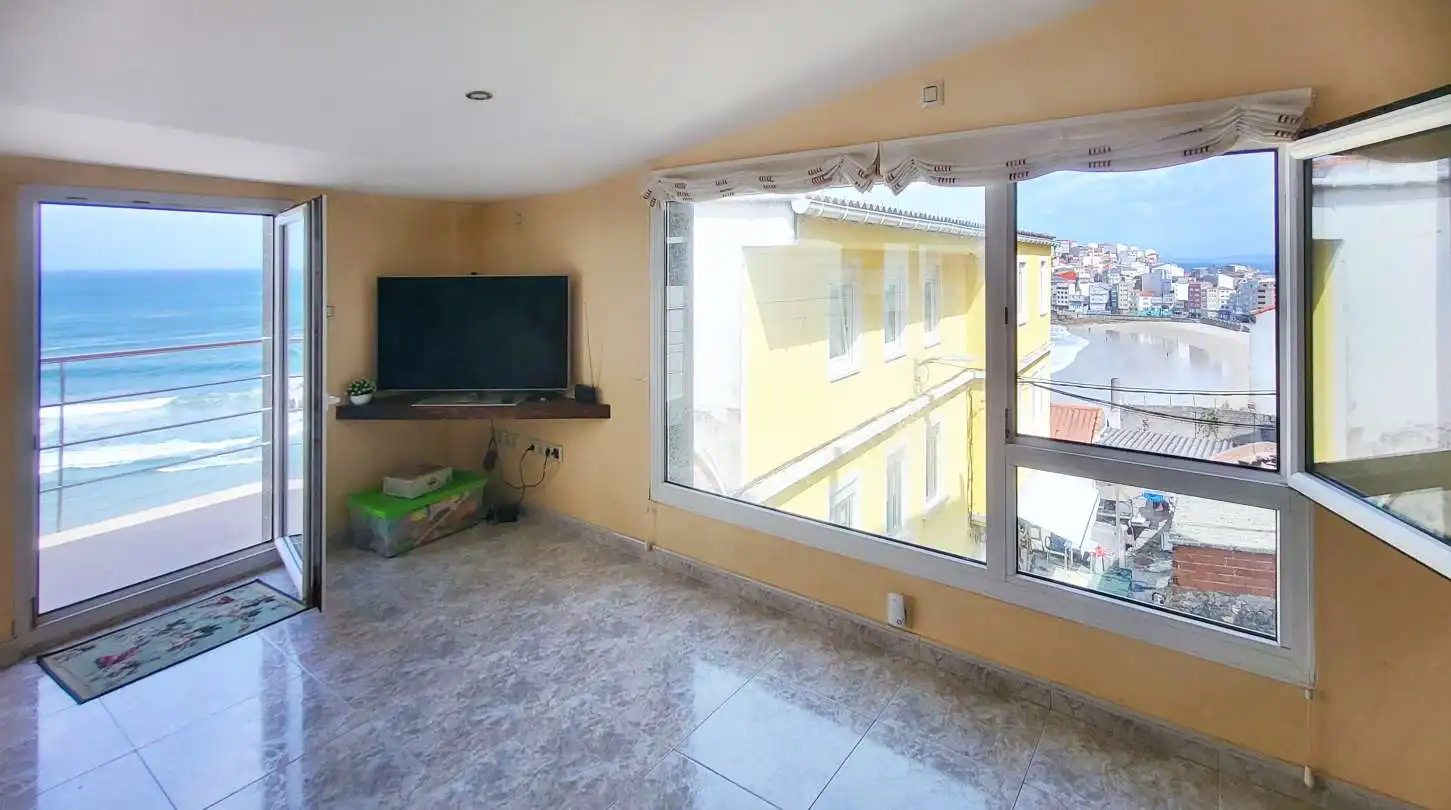 Sala d'estar de Edifici en venda en Malpica de Bergantiños