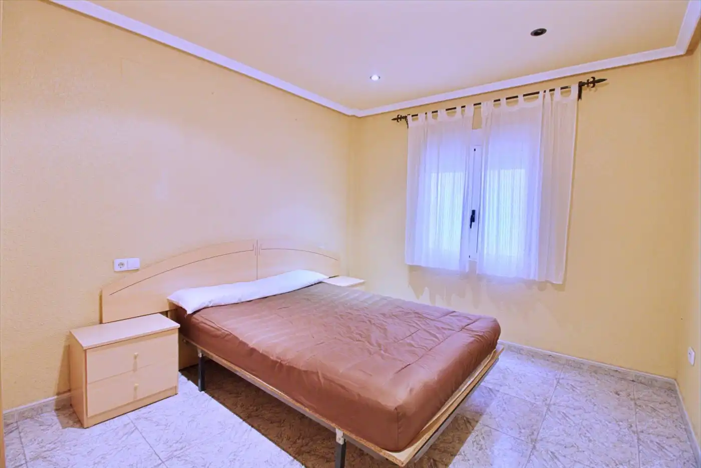 Schlafzimmer von Wohnung zum Verkauf in Elche / Elx mit Klimaanlage, Abstellraum und Möbliert