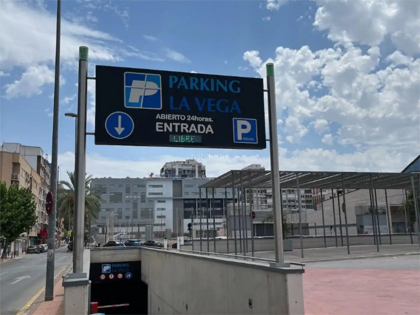 Aparcament de lloguer a Calle Doctor Román Alberca 2