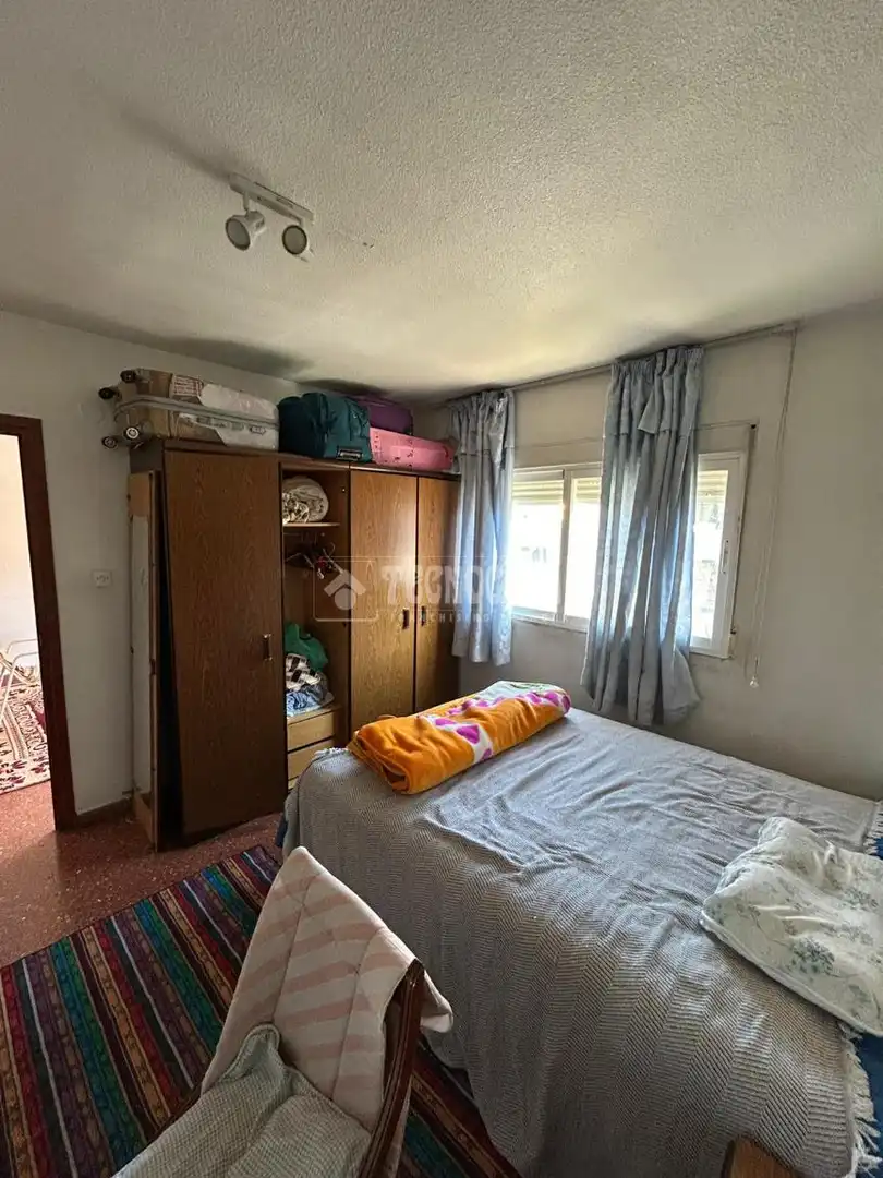 Habitación de Piso en venta en Granada con Balcón