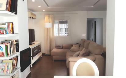 Sala d'estar de Casa o xalet en venda en Gandia amb Aire condicionat i Terrassa