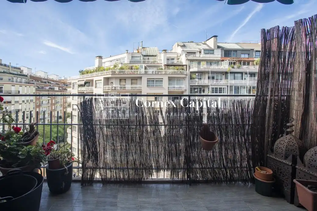 Terrassa de Pis en venda en Barcelona amb Aire condicionat, Calefacció i Terrassa
