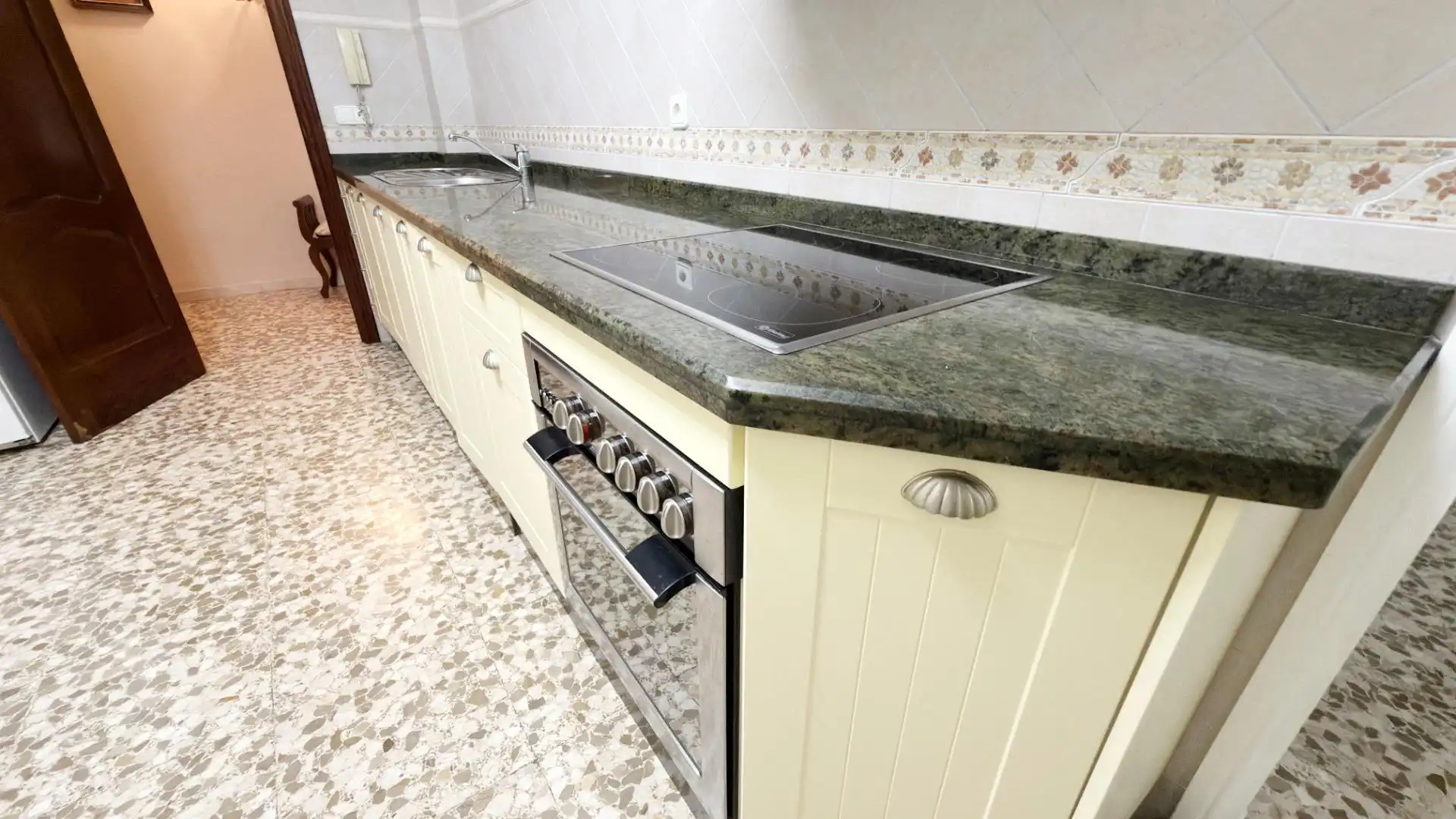 Flat with lift for sale in Avenida ALCALDE FEDERICO MOLINA, imagen 15