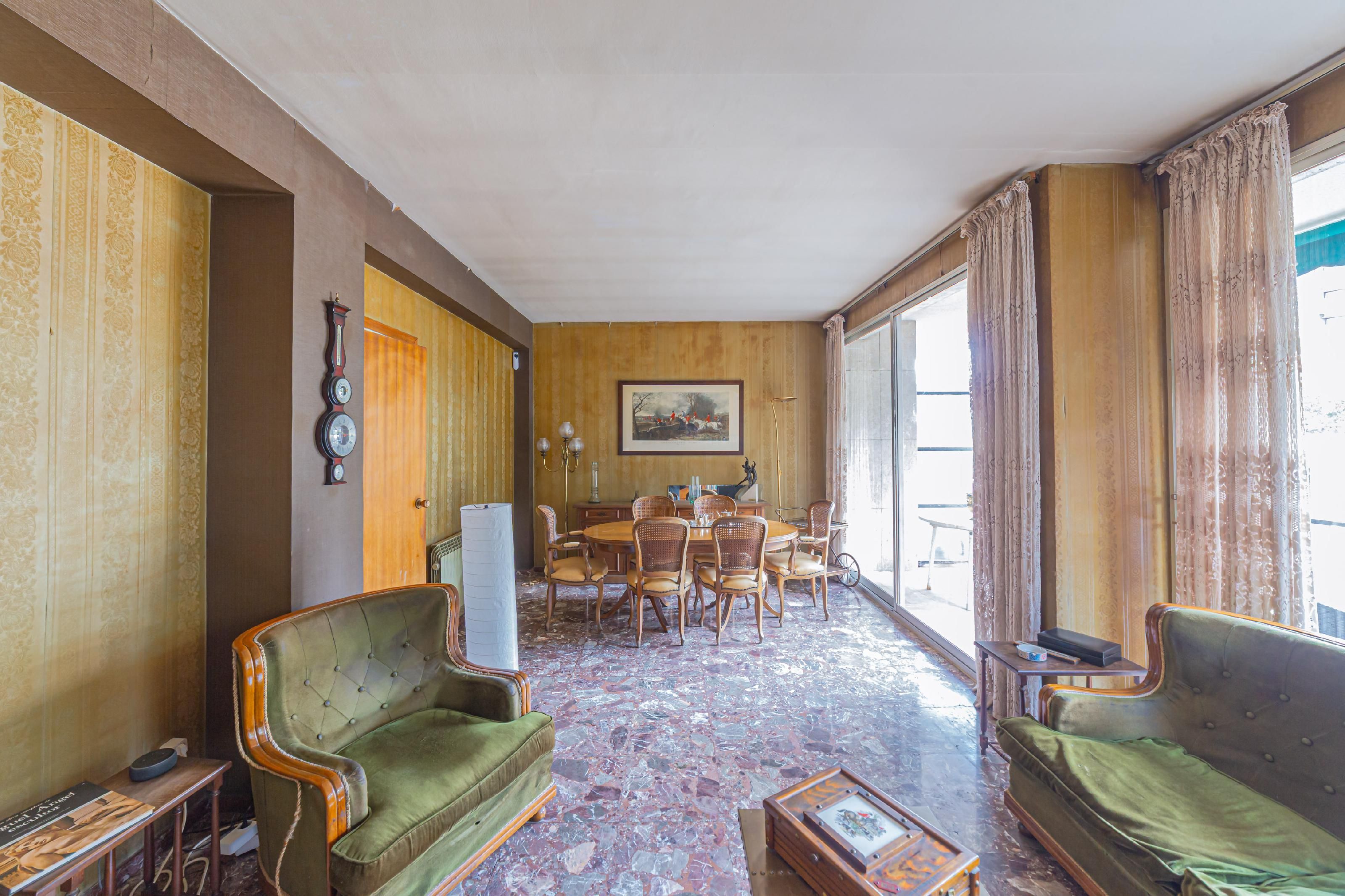 Sala d'estar de Pis en venda en  Barcelona Capital amb Calefacció, Jardí privat i Terrassa