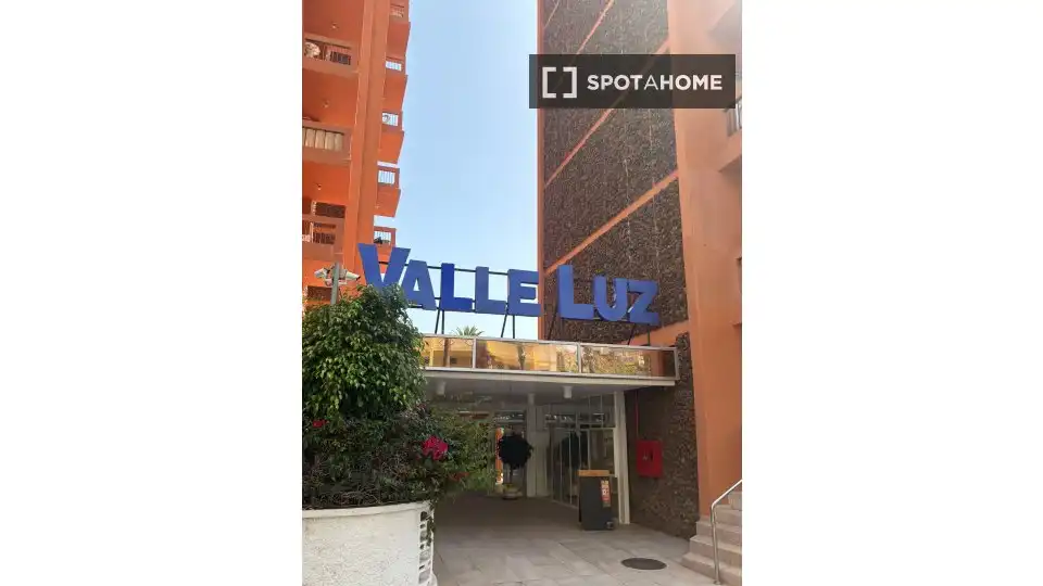 Vista exterior de Apartament per a compartir en Puerto de la Cruz amb Aire condicionat, Terrassa i Moblat