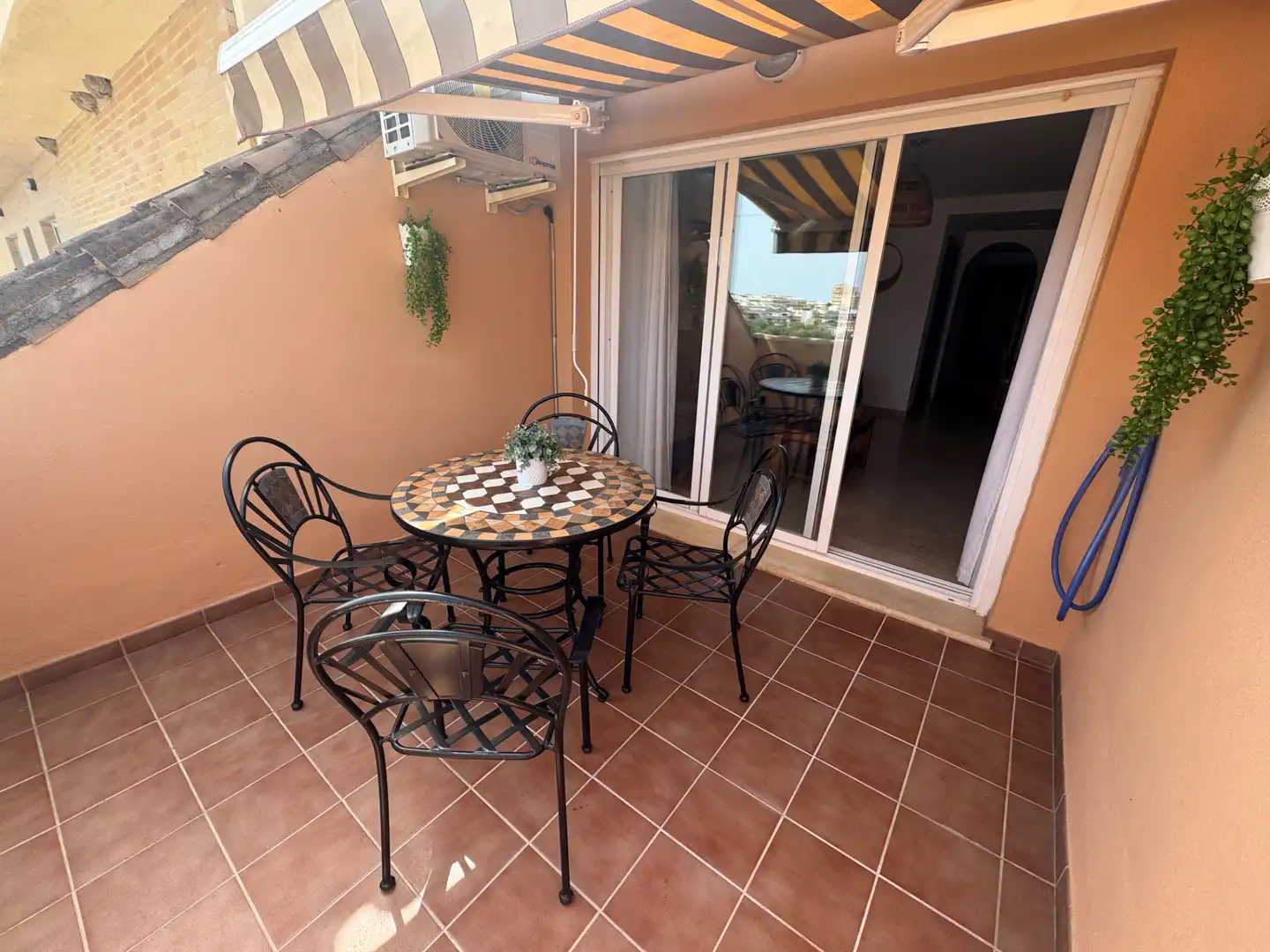 Terrassa de Apartament de lloguer en Fuengirola amb Aire condicionat, Terrassa i Moblat