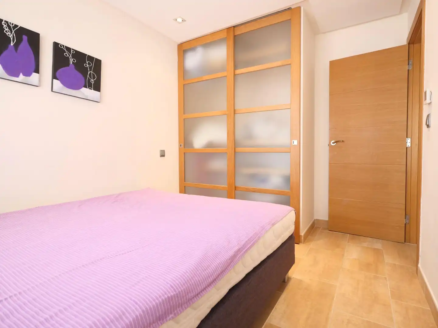 Habitación de Apartamento en venta en Guardamar del Segura con Aire acondicionado, Jardín privado y Terraza