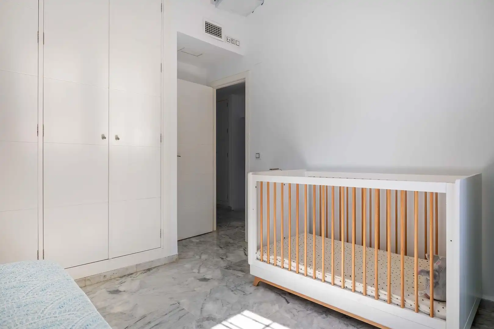 Maison jumelée avec jardin à vendre à 50 Avenida Mariana de Pineda #50, imagen 27