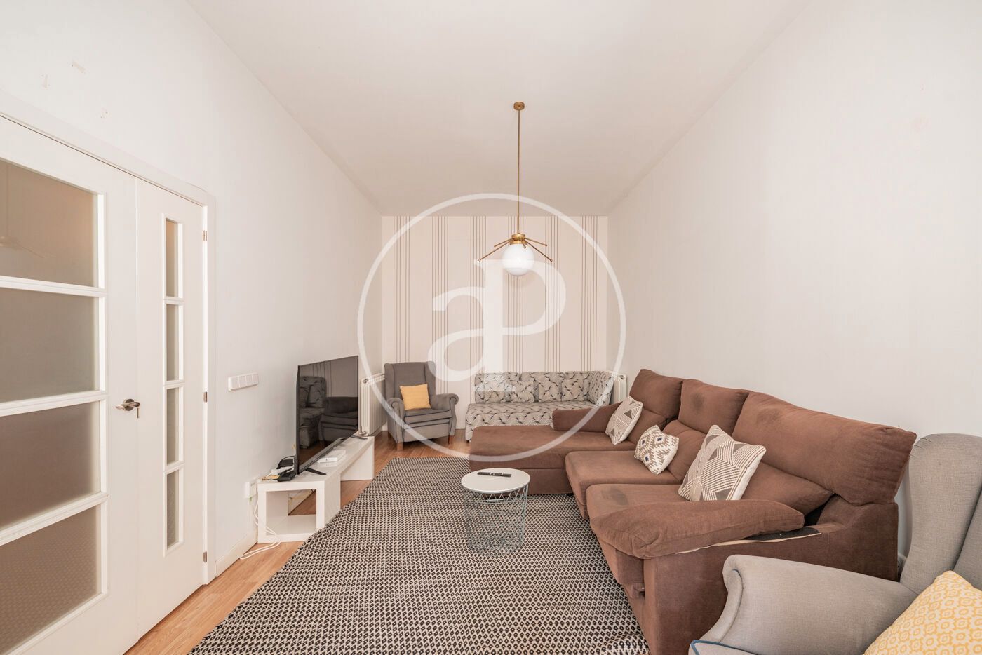 Flat to rent in C. de los Caños del Peral, Palacio