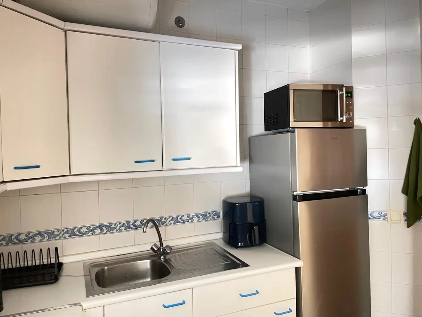 Cuina de Apartament en venda en El Portil amb Terrassa, Moblat i Piscina comunitària