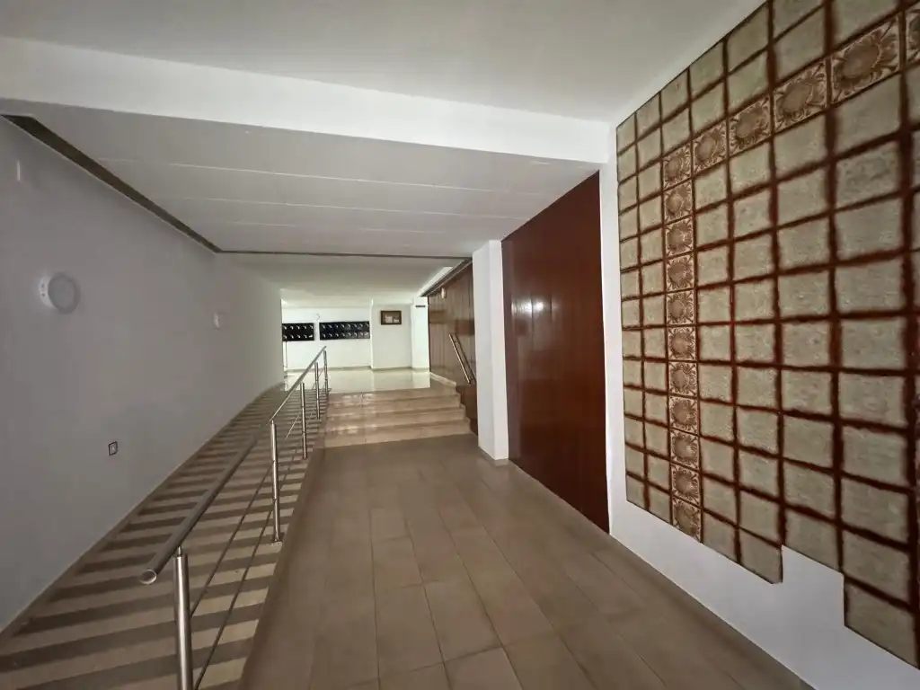 Flat with lift for sale in Carrer del Dos de Maig, imagen 4