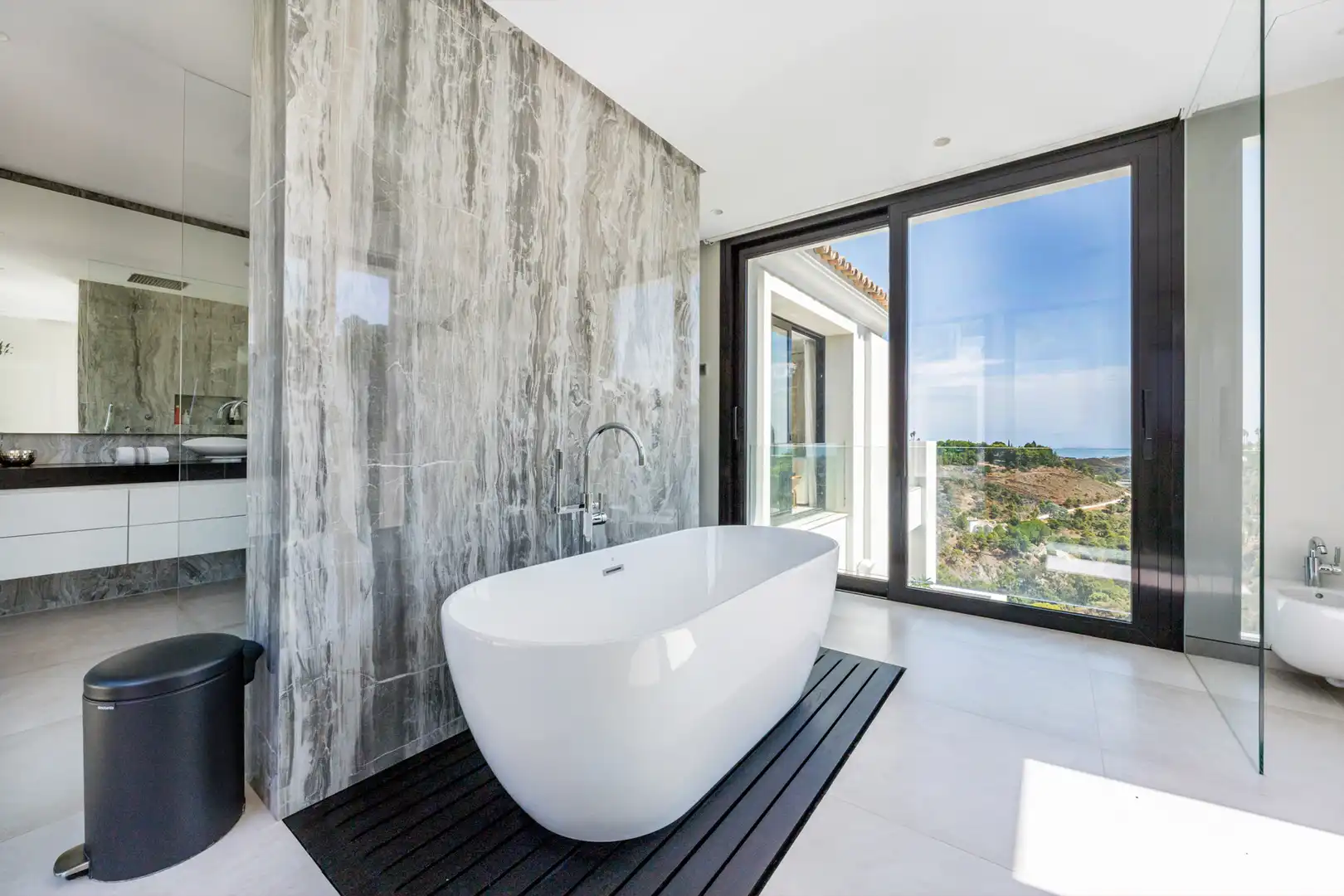 House with pool for sale in Marbella Centro, imagen 5