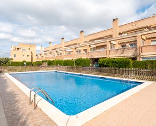Piscina de Casa o xalet en venda en Cambrils amb Aire condicionat, Calefacció i Jardí privat