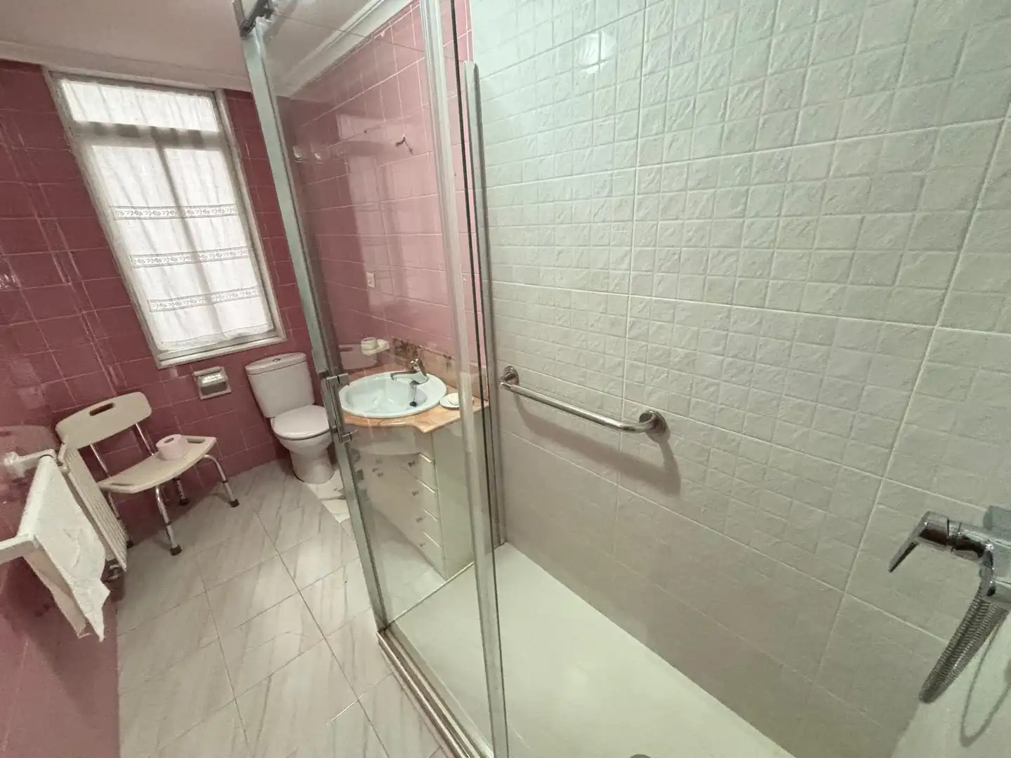 Badezimmer von Wohnung zum Verkauf in Torrelavega  mit Heizung und Balkon