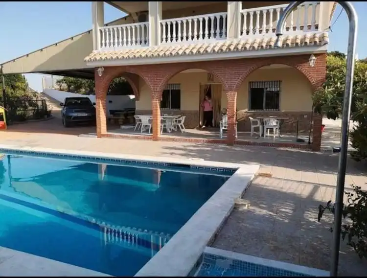 Swimming pool of Houses for sale in Vélez-Málaga  with Terrace and Swimming Pool