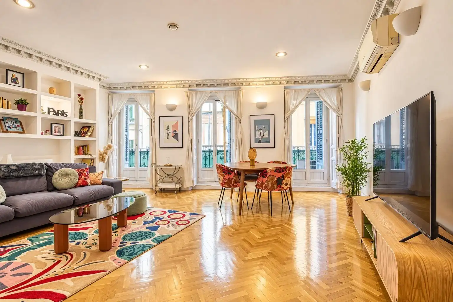 Piso con terraza en venta en JARDINES 5