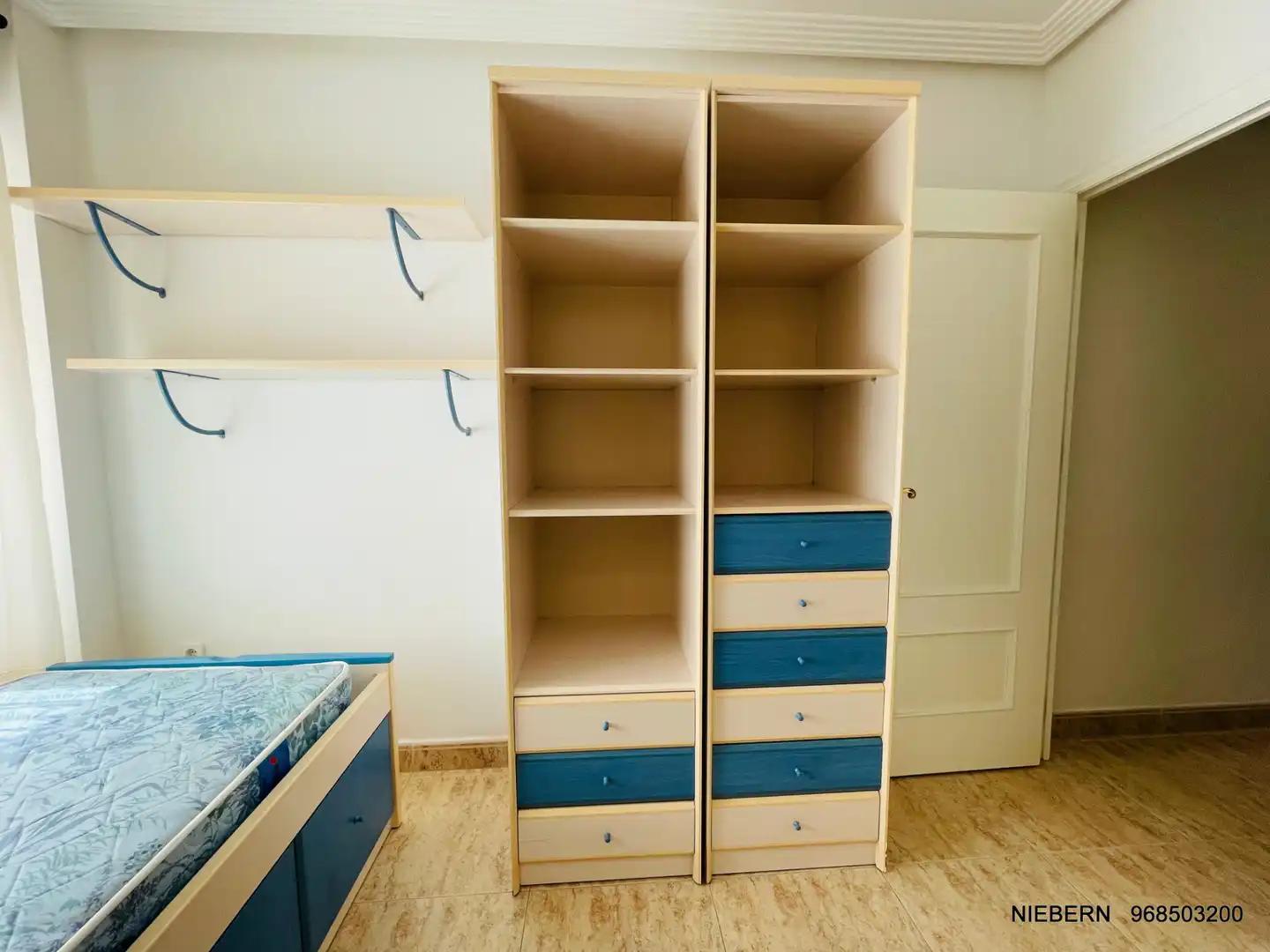 Flat with terrace to rent in Avenida de Venecia, imagen 40