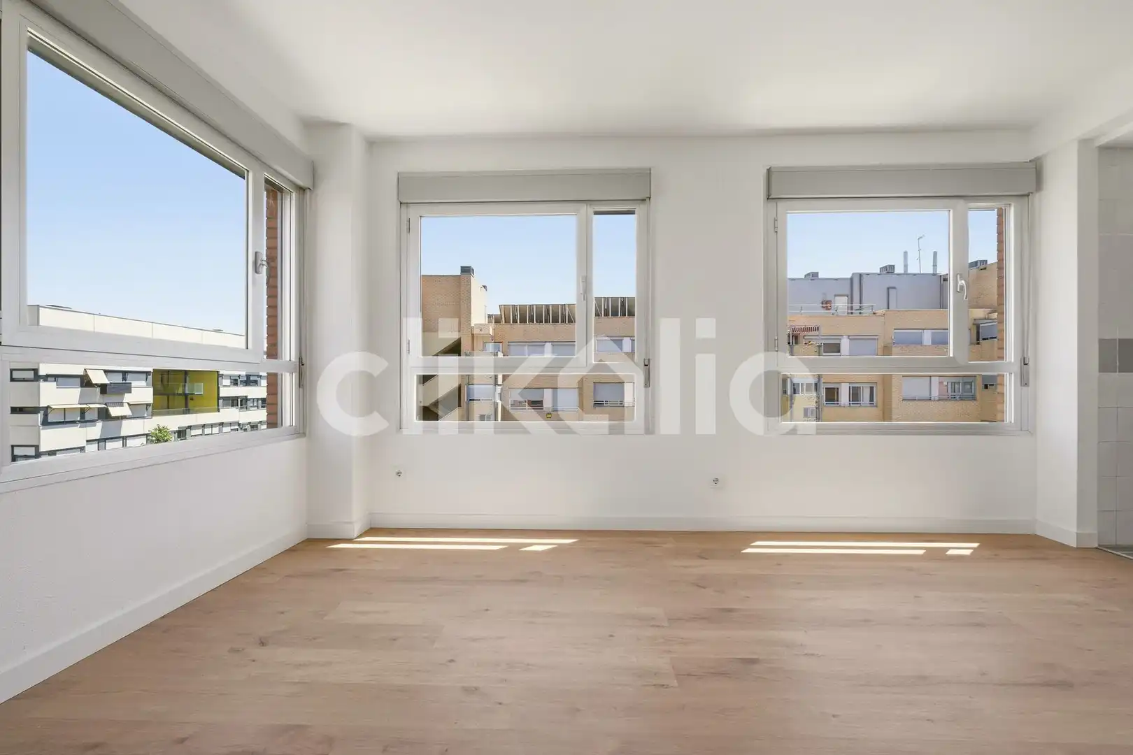Habitación de Piso de alquiler en Madrid con Calefacción, Trastero y Piscina