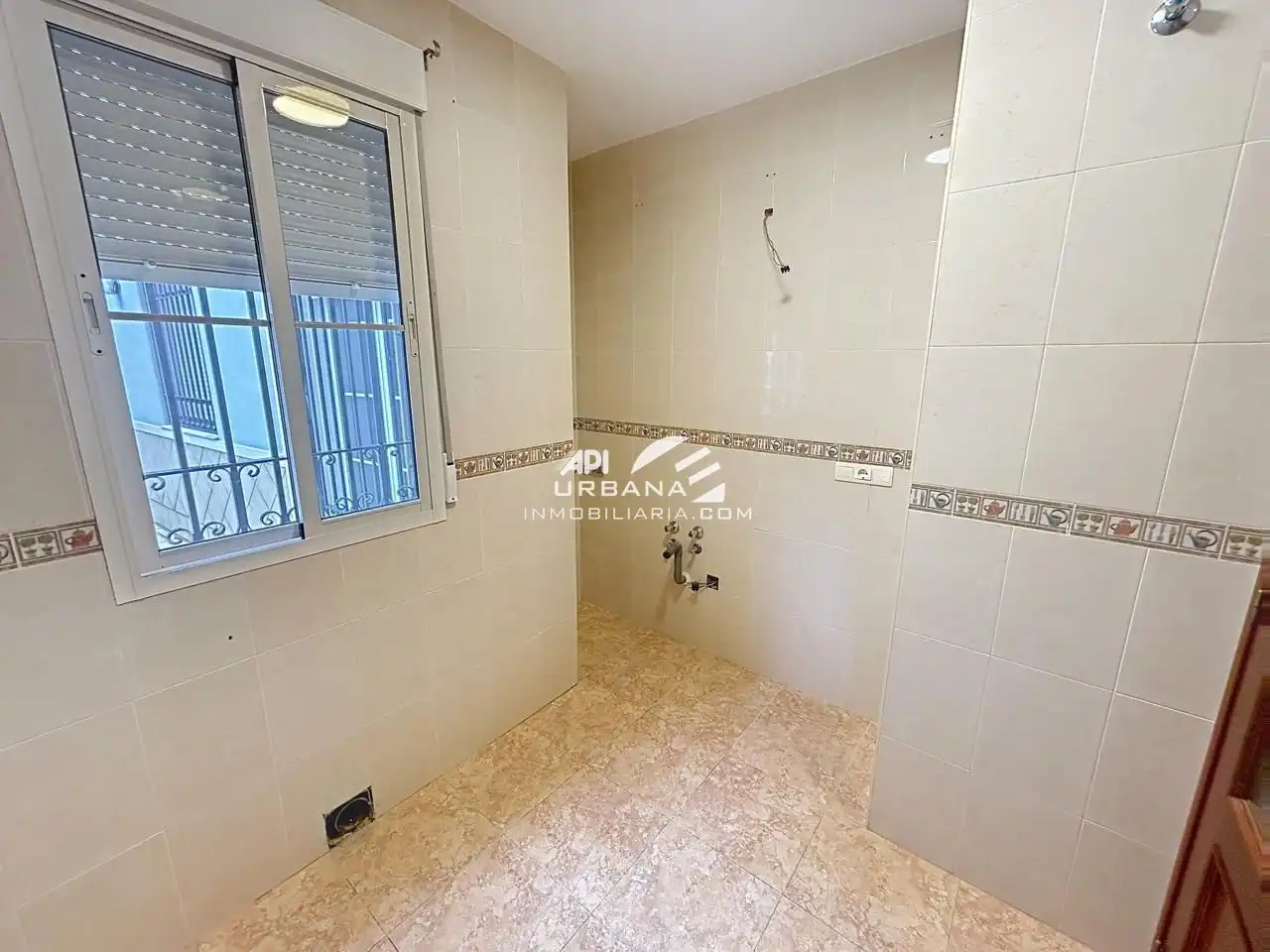 Badezimmer von Erdgeschoss zum Verkauf in Lucena
