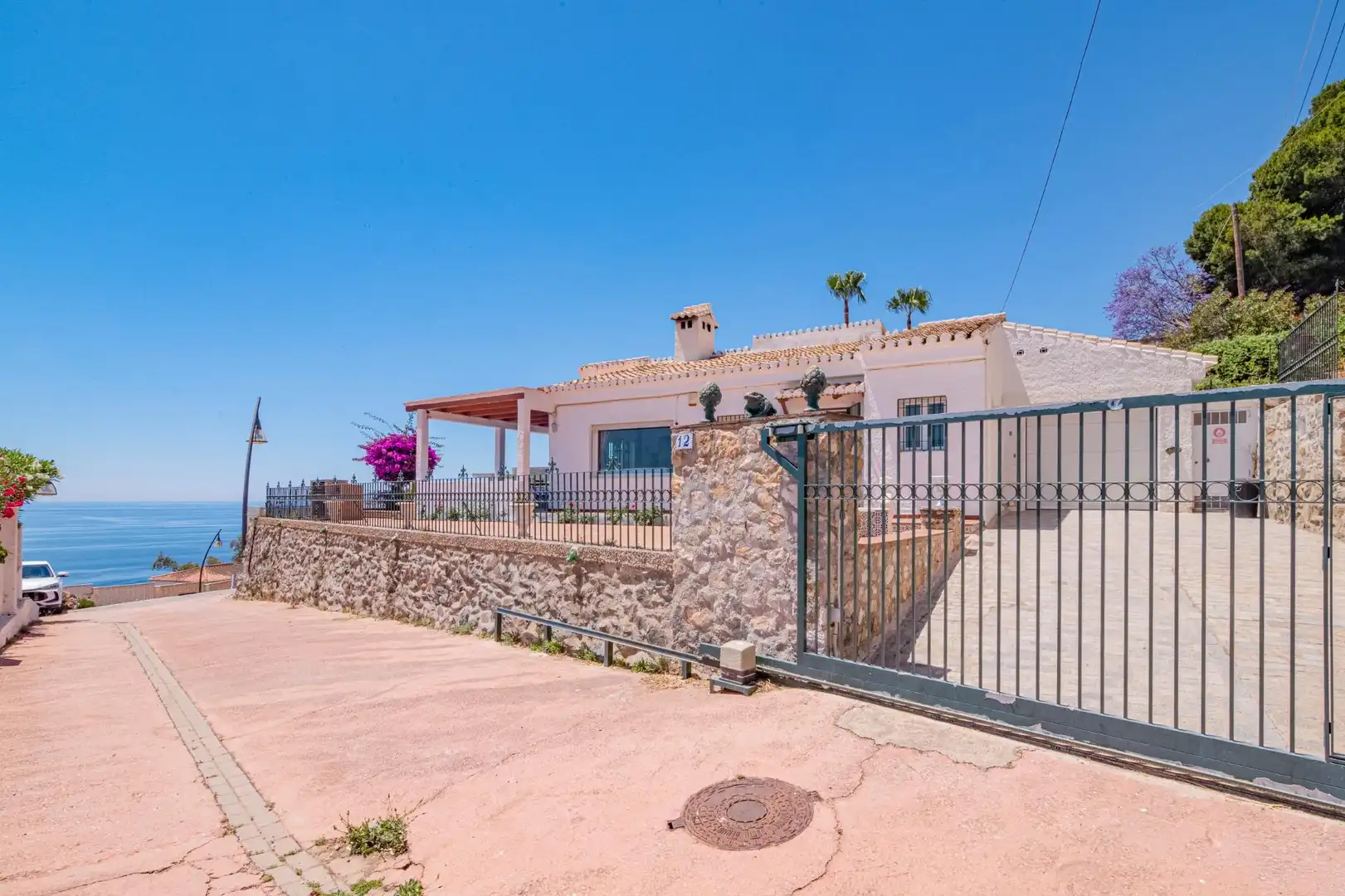 Vista exterior de Casa o chalet en venta en Almuñécar con Terraza y Piscina