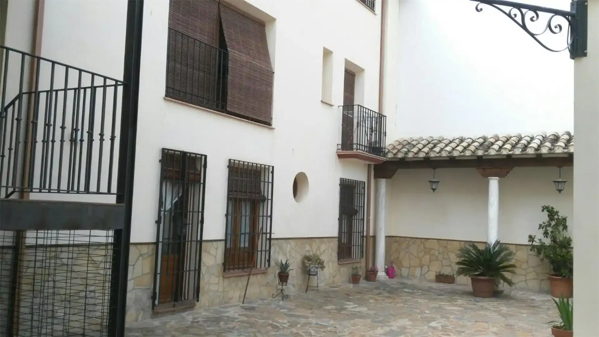 Vista exterior de Piso en venta en Huéscar con Amueblado, Lavadora y Microondas
