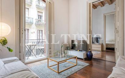 Living room of Flat for sale in  Barcelona Capital  with Heating and Balcony