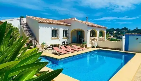 Vista exterior de Casa o chalet en venta en Jávea / Xàbia con Aire acondicionado, Jardín privado y Piscina