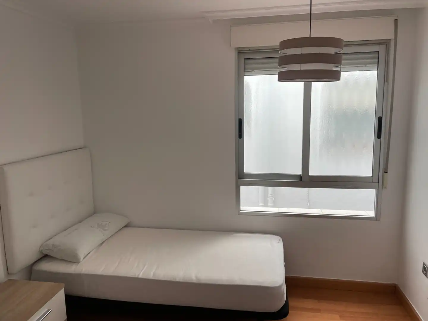 Habitación de Piso de alquiler en Orihuela con Amueblado y Balcón