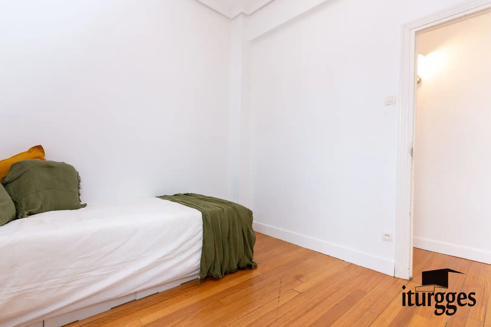 Habitación de Piso en venta en Gernika-Lumo con Calefacción y Internet