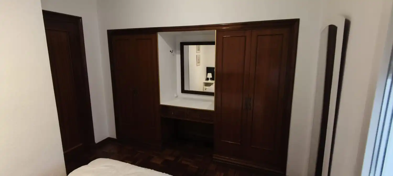 Bedroom of Flat for rent in Torrelavega   with Balcony