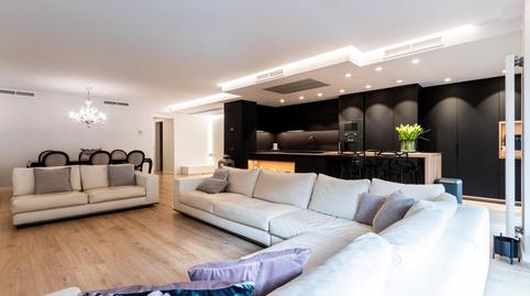 Photo 2 of Flat for sale in Passeig Pere III, Centre - Passeig i Rodalies, Barcelona