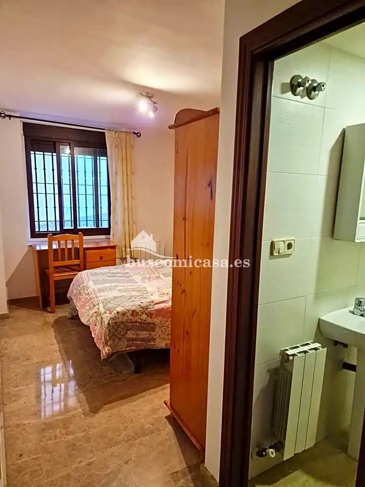 Habitación de Planta baja en venta en Jaén con Aire acondicionado y Calefacción