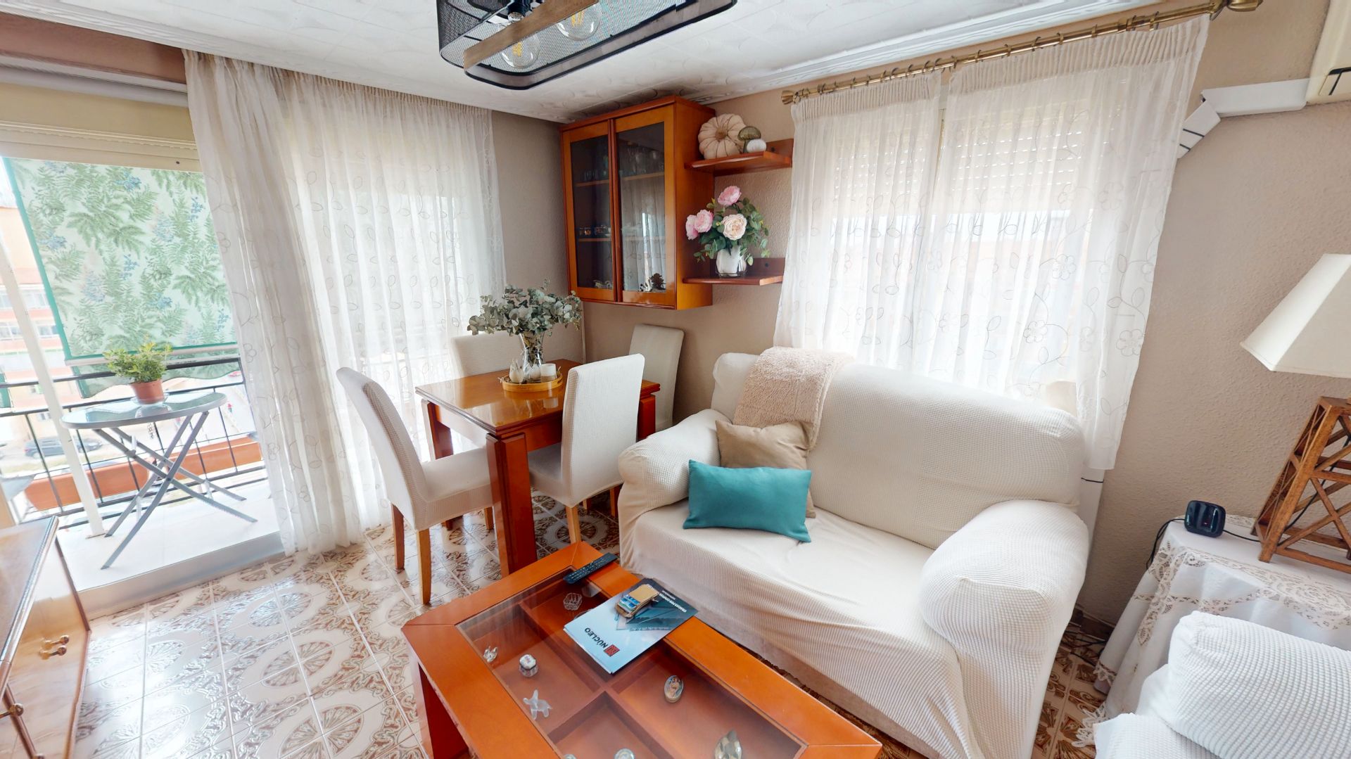 Living room of Flat for sale in Alicante / Alacant  with Air Conditioner and Balcony