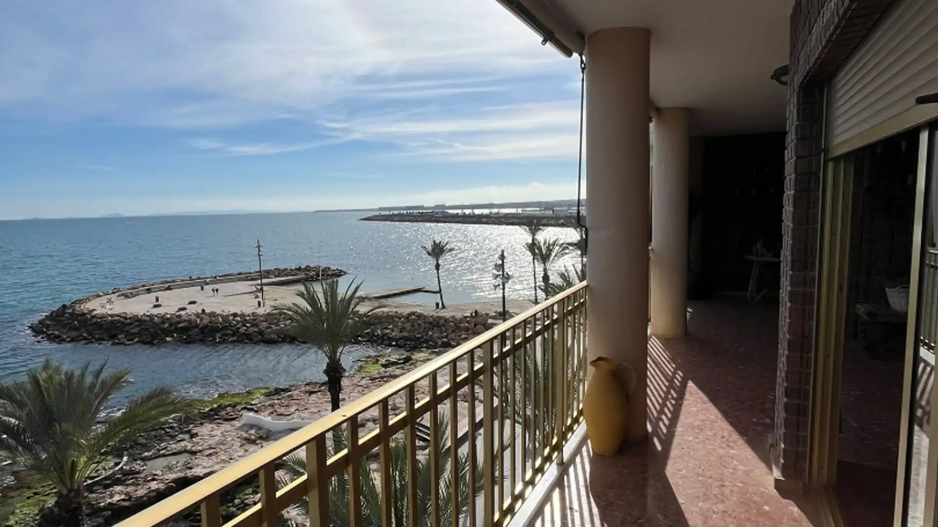 Dormitori de Pis en venda en Torrevieja amb Terrassa, Traster i Moblat